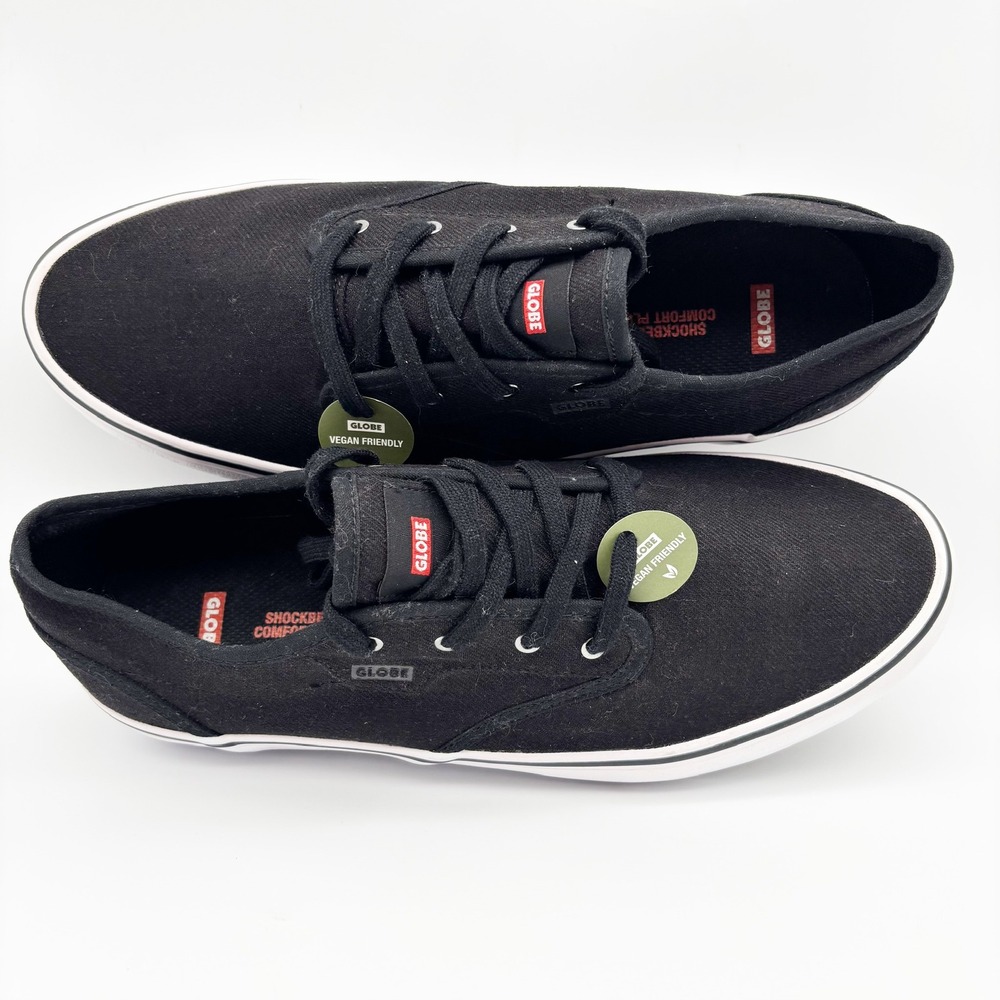 NWOB Globe Motley II Sneaker in Black Size 11